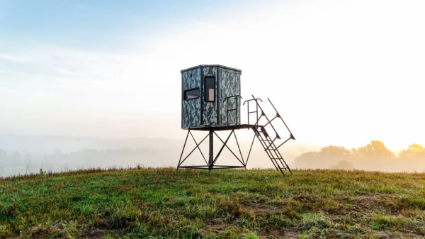 Orion 68T c Orion 68T Modular Deer Hunting Blind with Tinted Windows